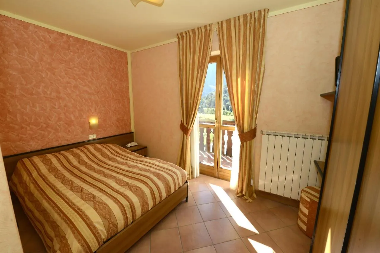 Hotel Veduta Dell'Adamello Temu